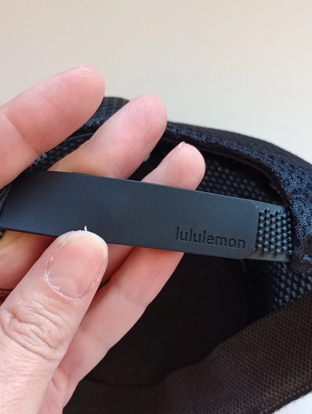 Lululemon Size s Hat Black Sporty Active Athletic Adjustable Back
